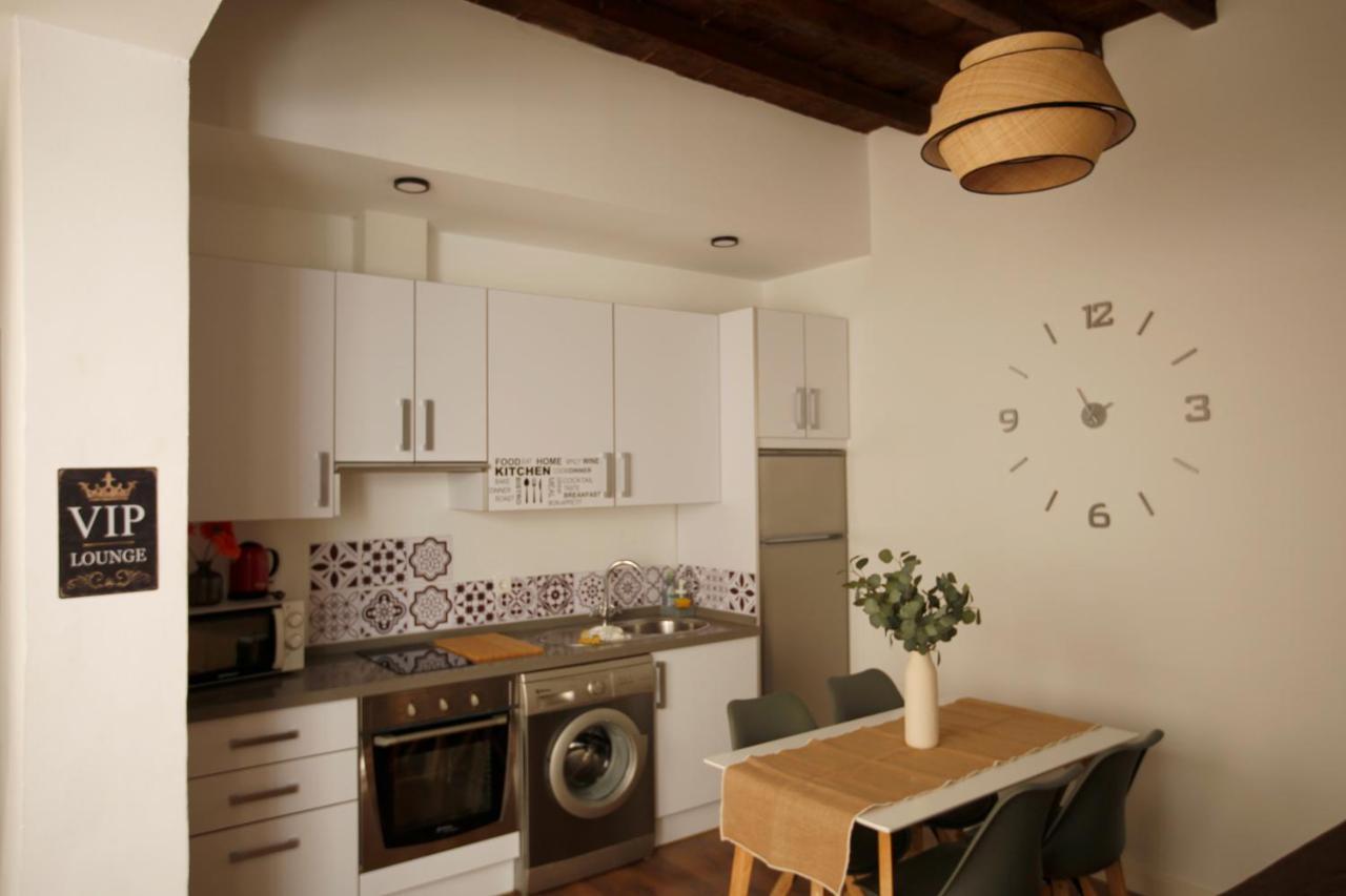 Rustic & Nice Apartment In Malaga Center エクステリア 写真