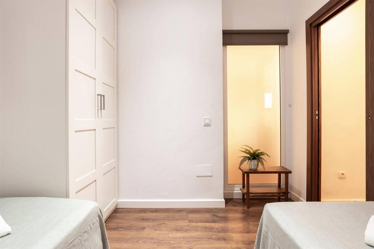 Rustic & Nice Apartment In Malaga Center エクステリア 写真
